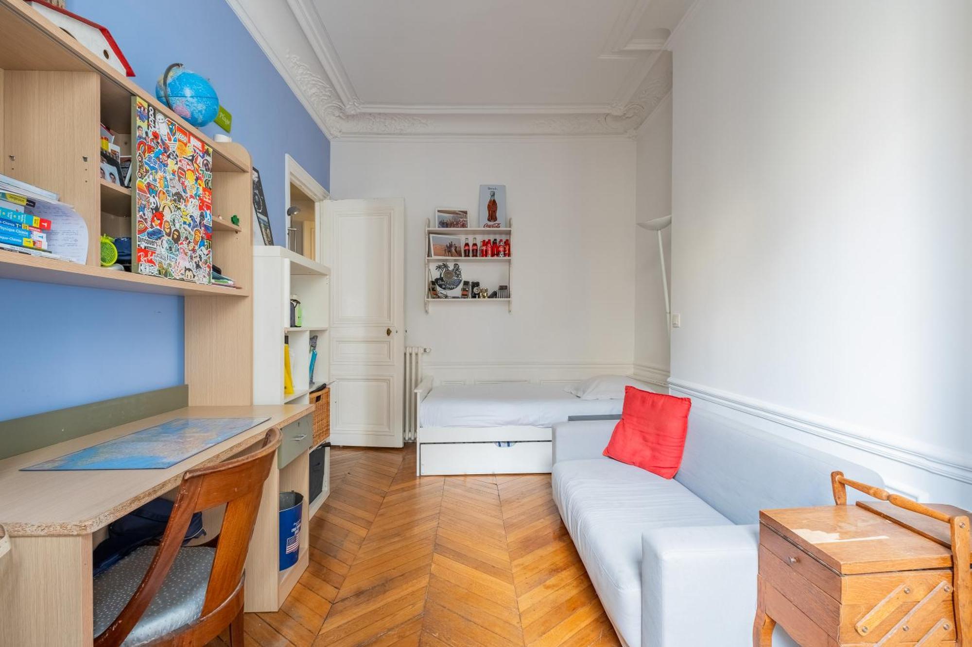 Veeve - The Artist's Appartement